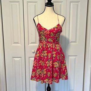 Kimchi blue dress size 2 pink floral amazing condition, worn twice